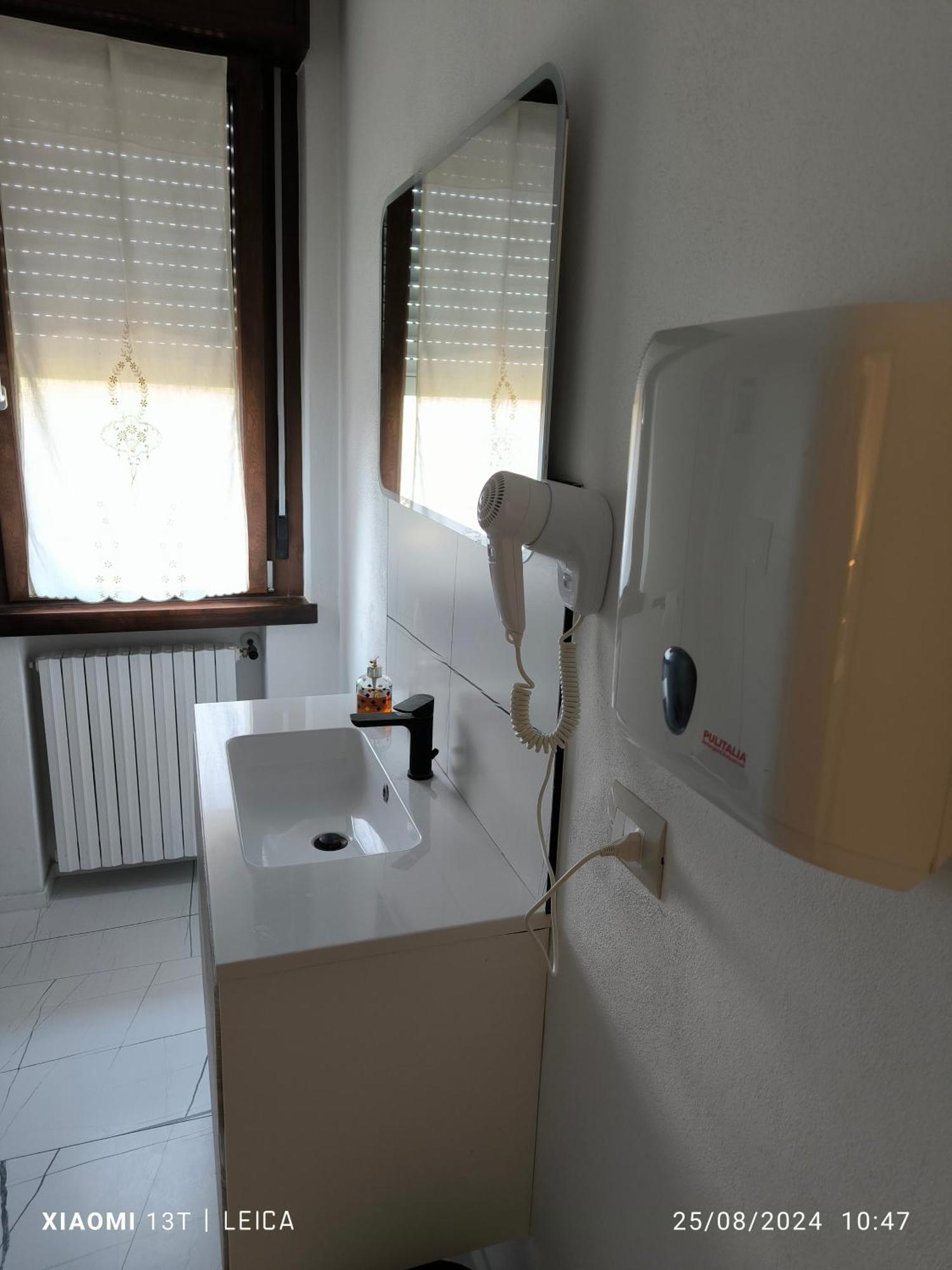 Le Piante Di Casa Samar Bed & Breakfast Castelguelfo ภายนอก รูปภาพ