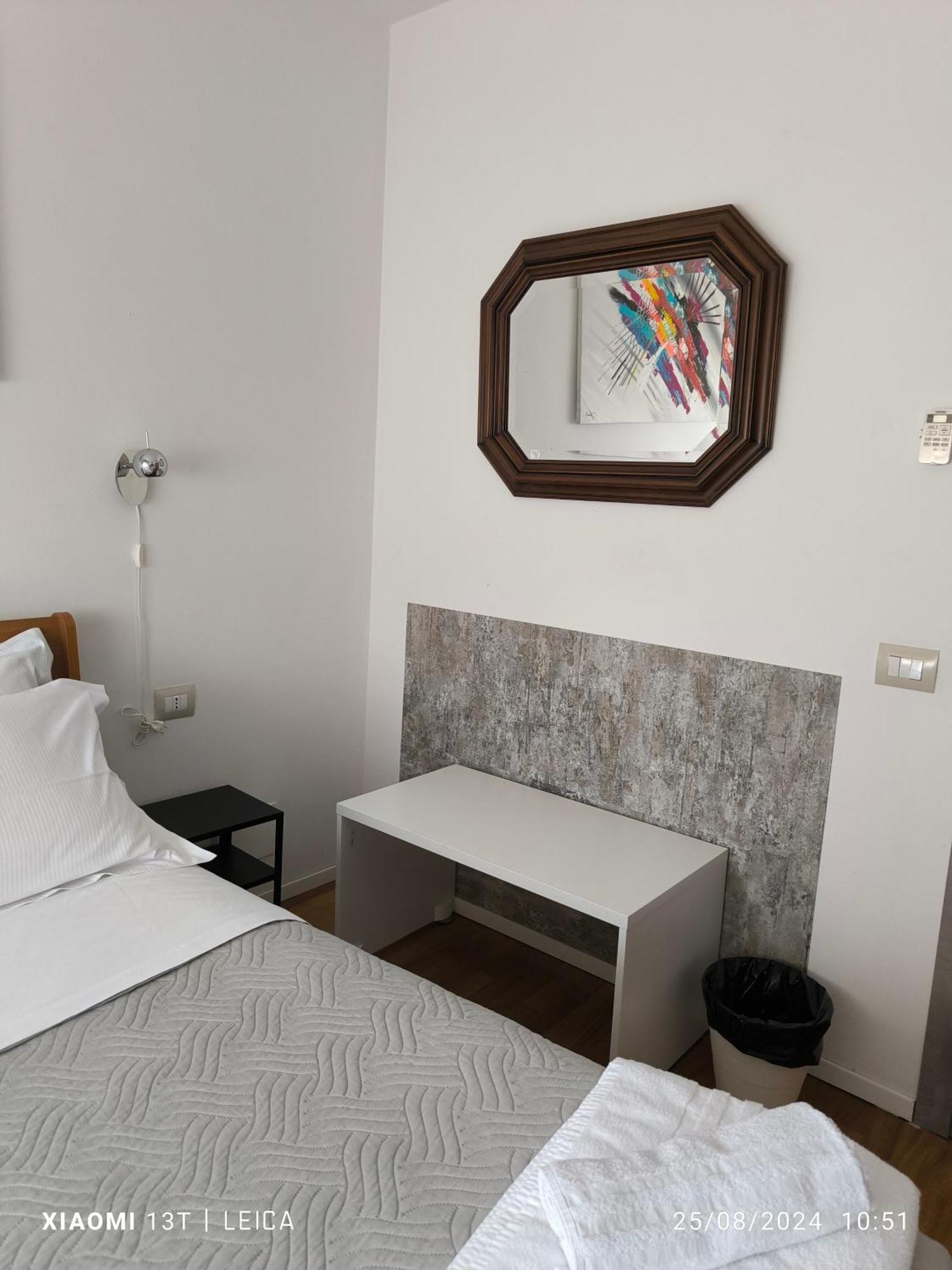 Le Piante Di Casa Samar Bed & Breakfast Castelguelfo ภายนอก รูปภาพ