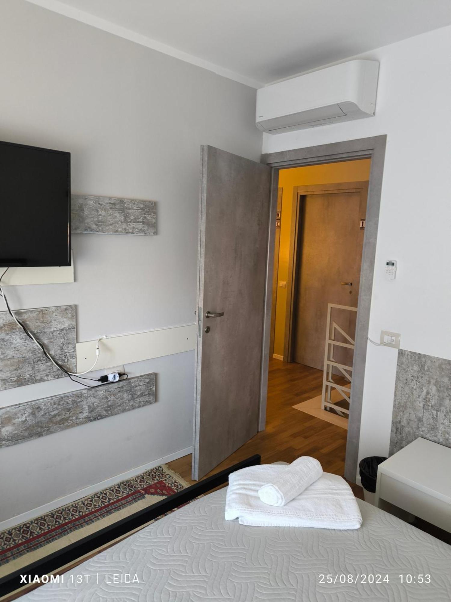 Le Piante Di Casa Samar Bed & Breakfast Castelguelfo ภายนอก รูปภาพ